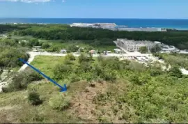 Majestic 5-acre parcel of land in Green Island